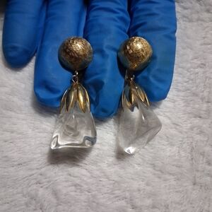Vuntage Clear Lucite Drop Earrings